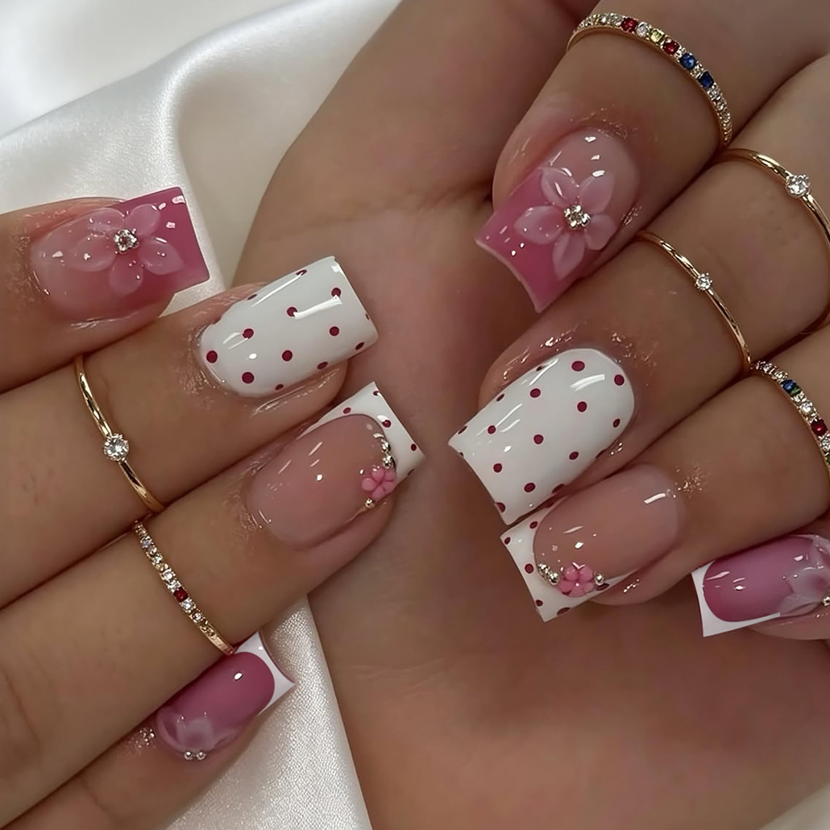 24Pcs Słodkie Średnie Kwadrato – Nail Art Press On recenzja i cena