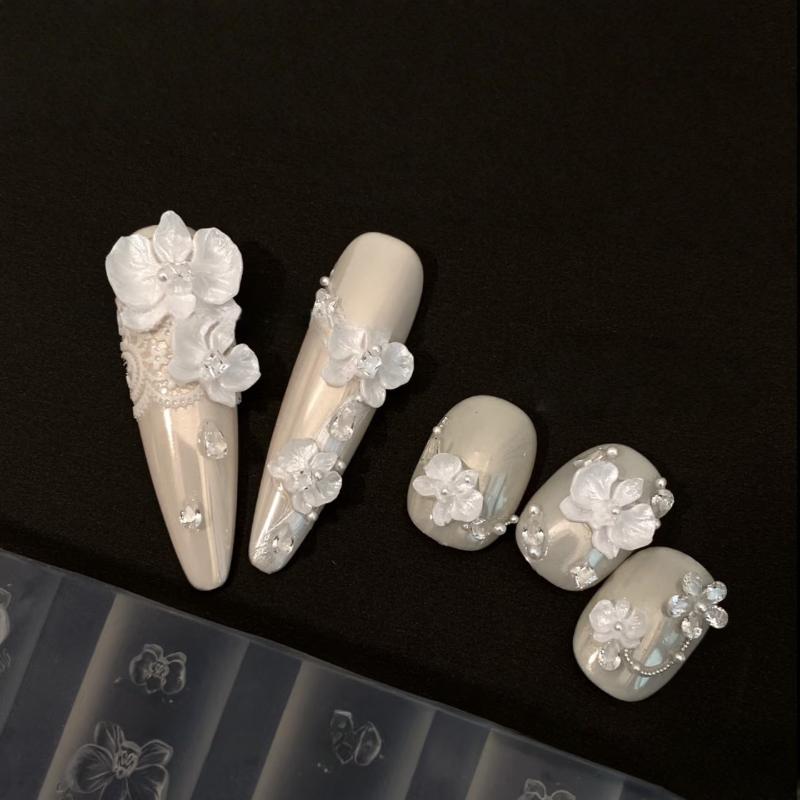 Z. Forma silikonowa 3D do pazn – Nail Art Zone recenzja i cena
